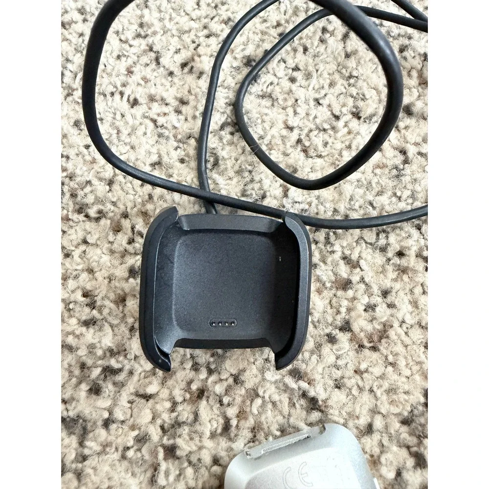 Fitbit Versa 2 Smartwatch Health Tracker with Charger - TESTED WORKS
